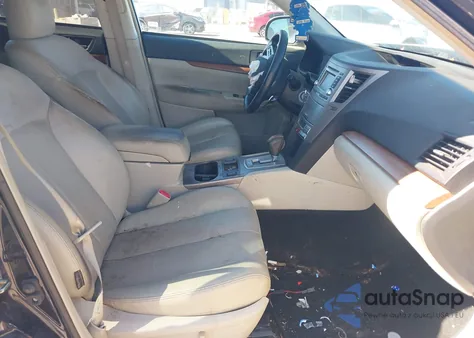 2013 Subaru Outback 2.5I Limited z USA, uszkodzony, nr VIN 4S4BRCKC4D3242345